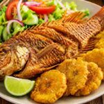 Best pescado frito con patacones near me with crispy fried fish